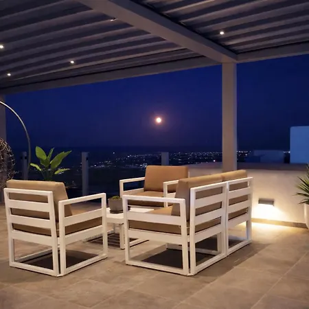 La Estrella Luxury Vourvoulos