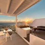 Villa La Estrella Luxury