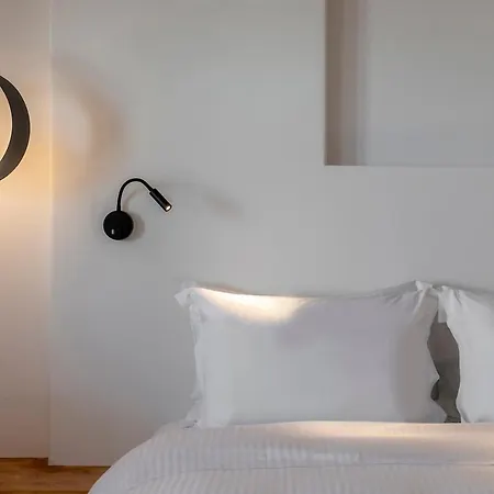 La Estrella Luxury