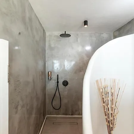 La Estrella 4 With Sea View & 4 Prive Hot Tub