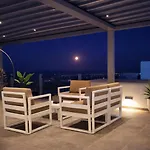La Estrella Luxury Vourvoulos